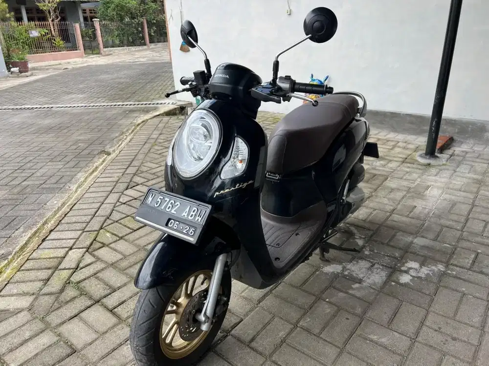 Scoopy prestige 2021