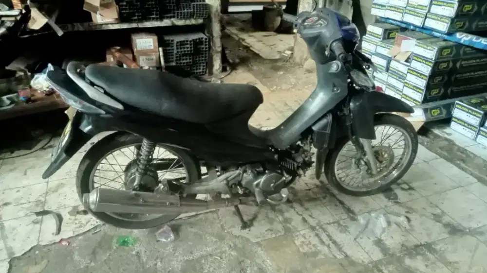 Suzuki semsh 2009 surat kumplit  mesin kering  pajak mati