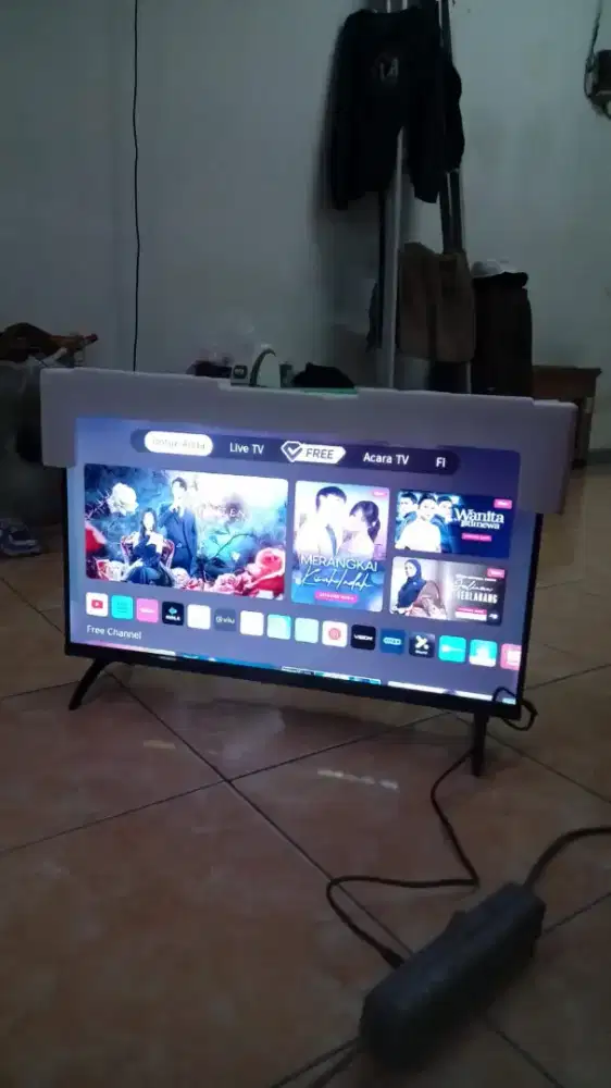 Dijual tv cooca 32in dan ps 4 slim