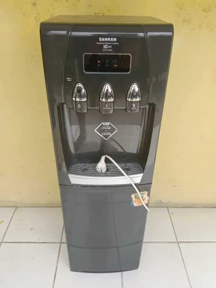 Dispenser Sanken tipe HWD C5201C