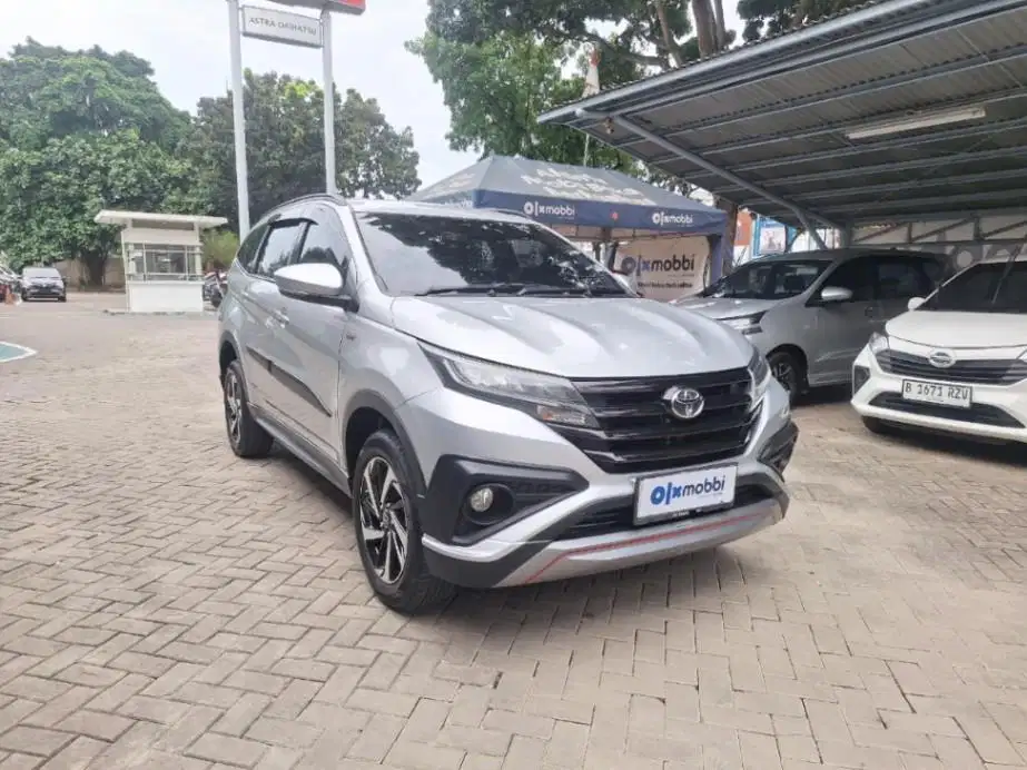 LOW DP Toyota Rush 1.5 TRD Sportivo 7 Bensin-AT 2018 SYO