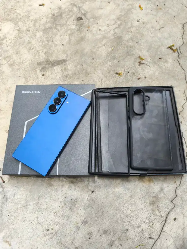 Samsung z fold 7 12/512Gb sein