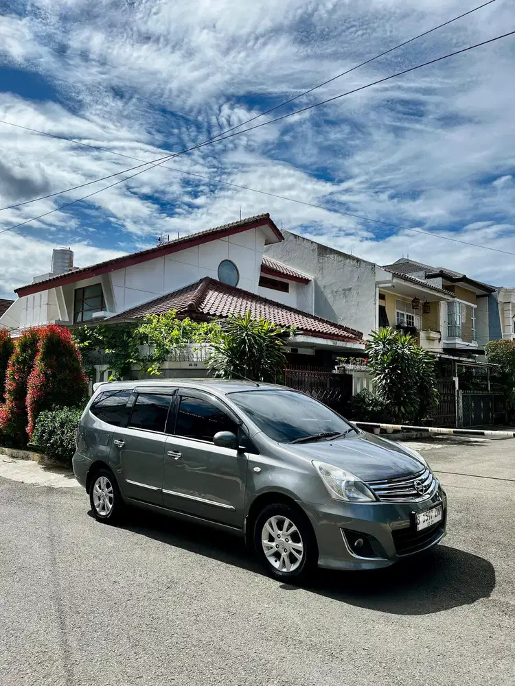 Nissan Grand livina 2013 Bensin