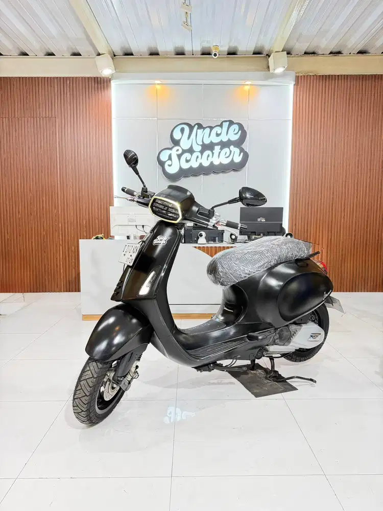 Vespa Sprint Notte 150 iGET Abs Facelift Limited Edition Tahun 2019