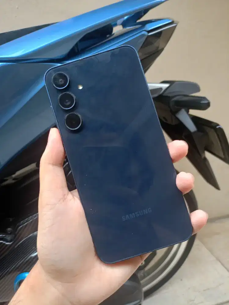 Samsung a55 12/256 5g