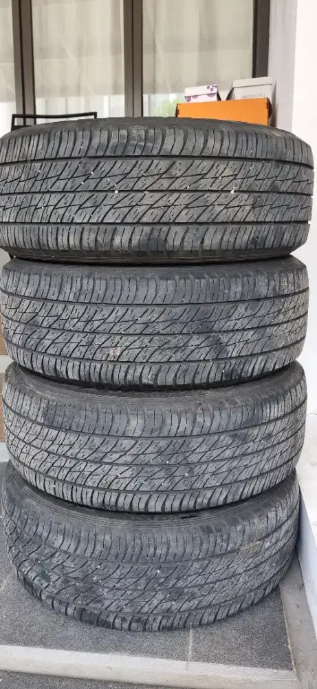 Ban Dunlop 235-60-16