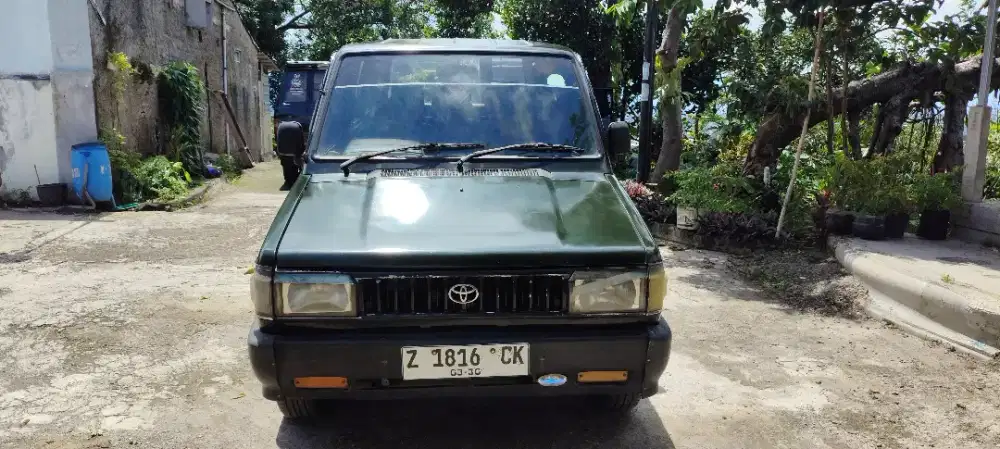 Dijual Mobil Kijang Super tahun 92
