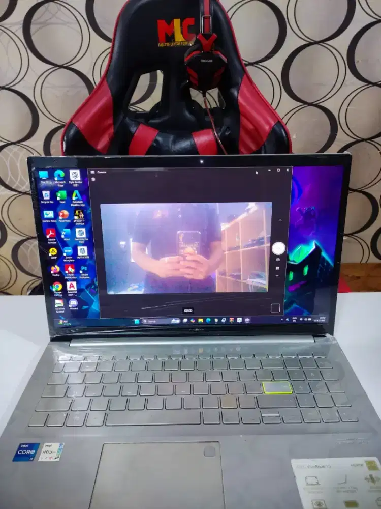 ASUS VIVOBOOK OLED X513EAN / K513EA-307 GEN 11 LIKE NEW