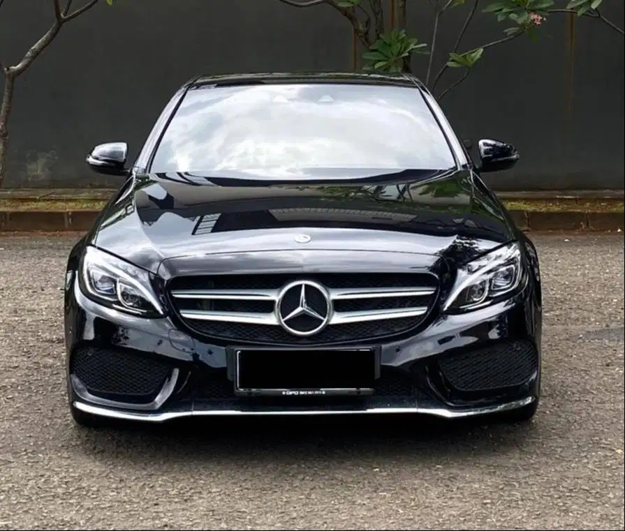 Mercedes-Benz C300 2.0 AMG Line Sedan 2018 W205 Black On Black 2018