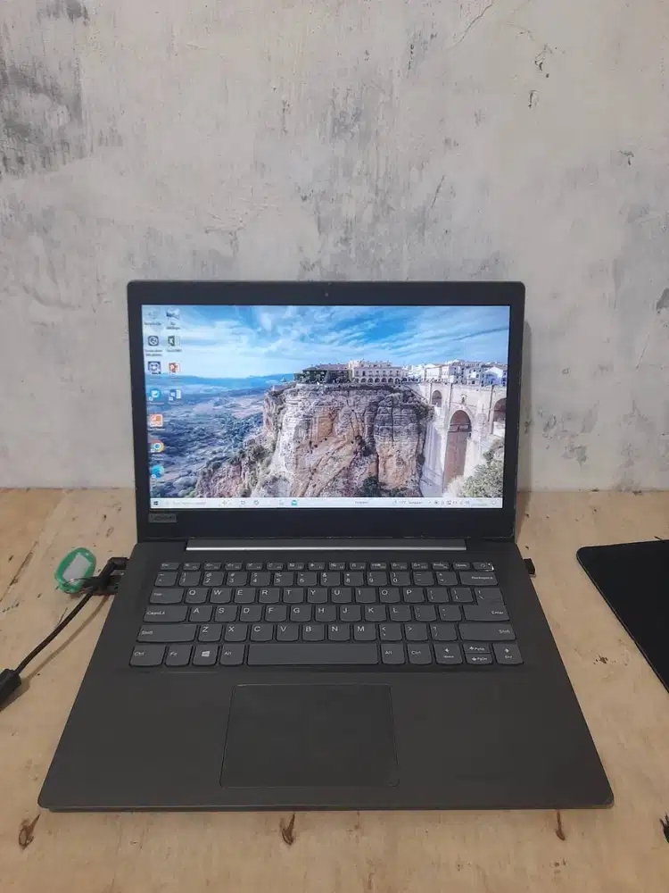 Laptop Bekas  Idepad 120s  Intel Celeron Ram 4 Gb DDR4 Ssd 120 Gb