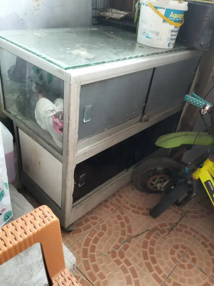 Etalase pulsa (nego tipis)