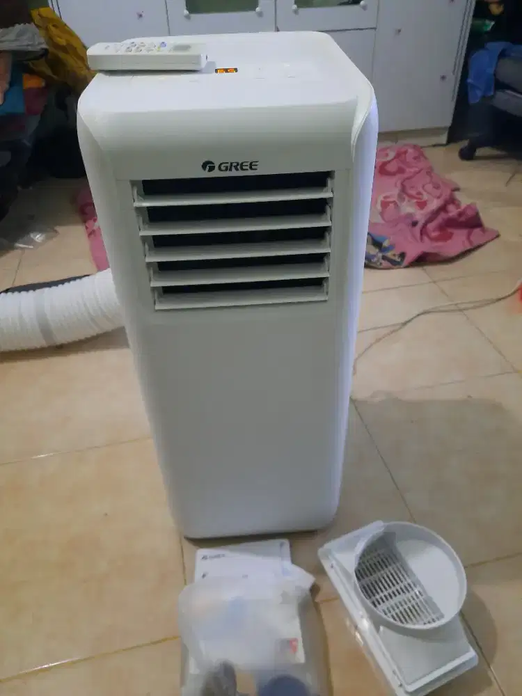 AC portable merek (GREE) 1pk , mulus