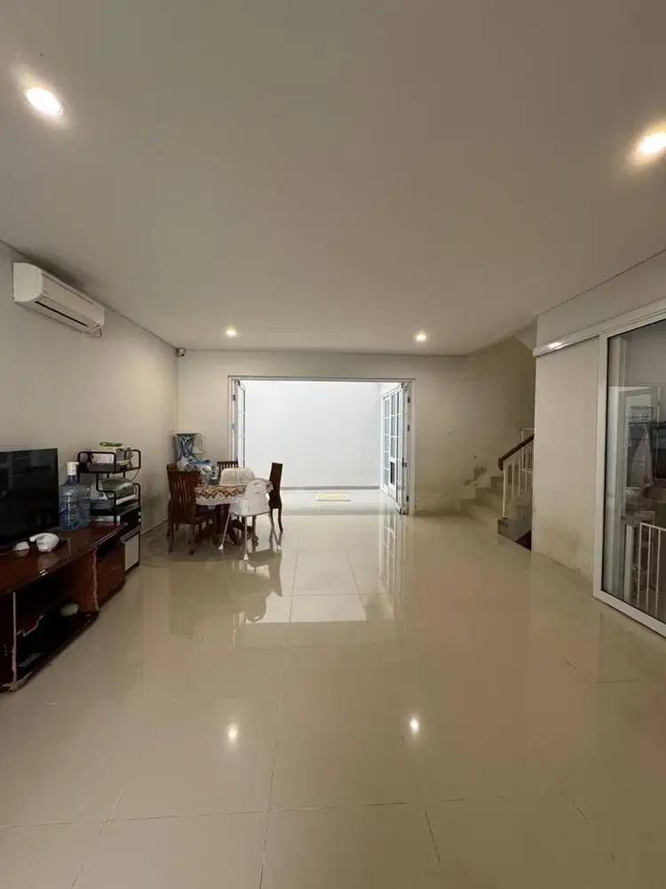 Dijual Rumah Semi Furnish di Cluster Menaggio Gading Serpong