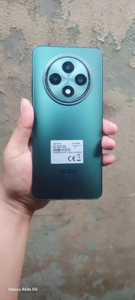 Oppo Reno 12F 5G Ram 12+4gb/256gb NFC HP cas MULUS
