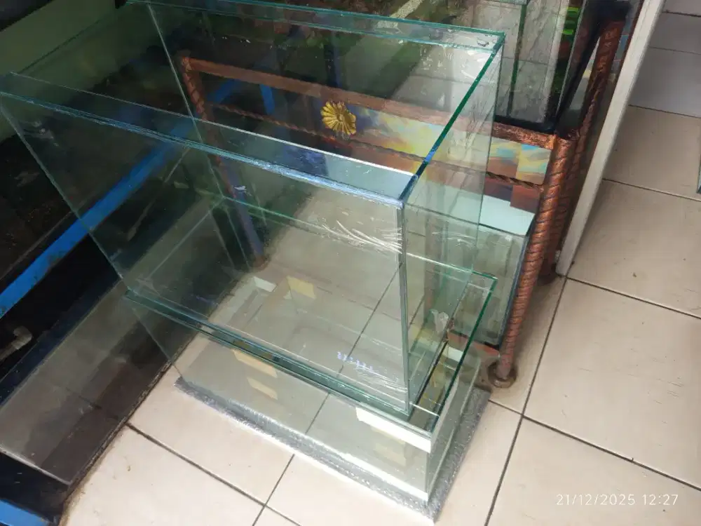 Aquarium 60x30x35 baru