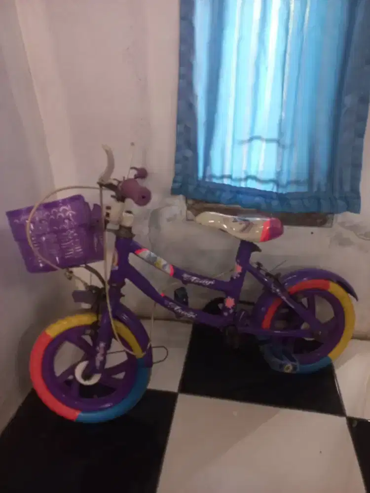 Sepeda anak ukuran 12