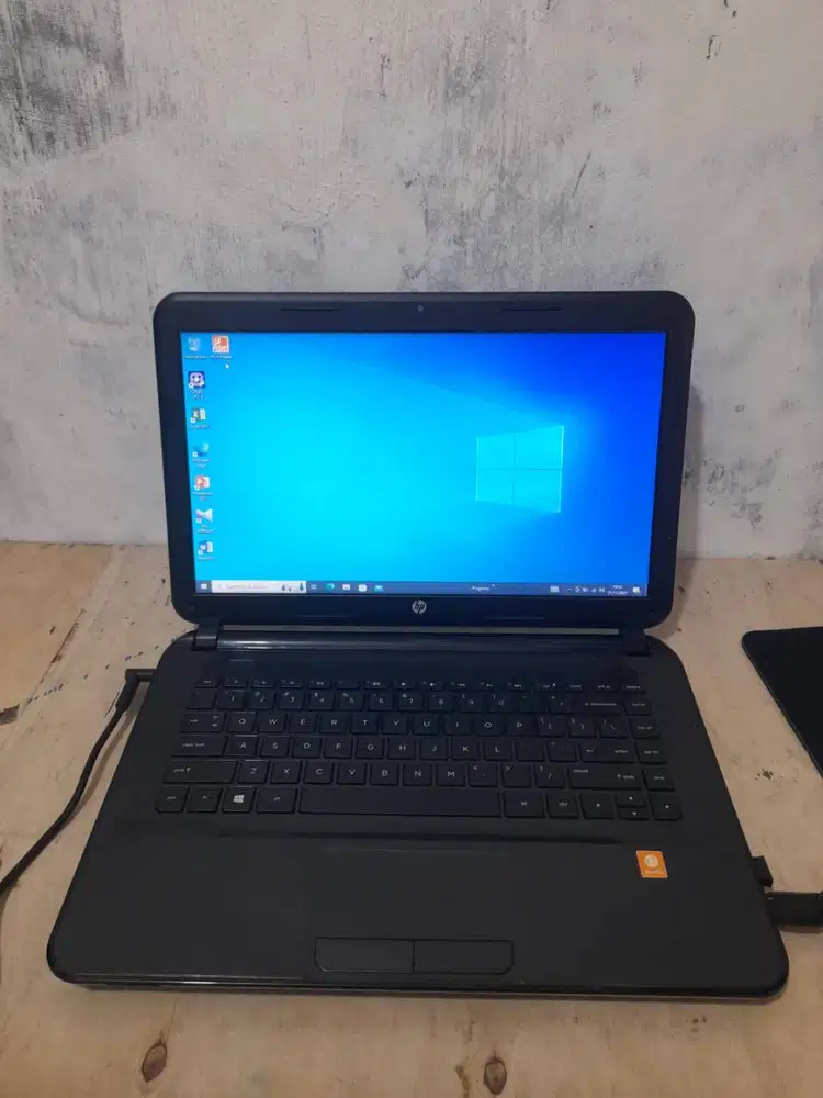 Laptop Bekas Hp -14 Amd E1-2100 ,Ram 4 Gb DDR3 , Ssd 120 Gb Surabaya