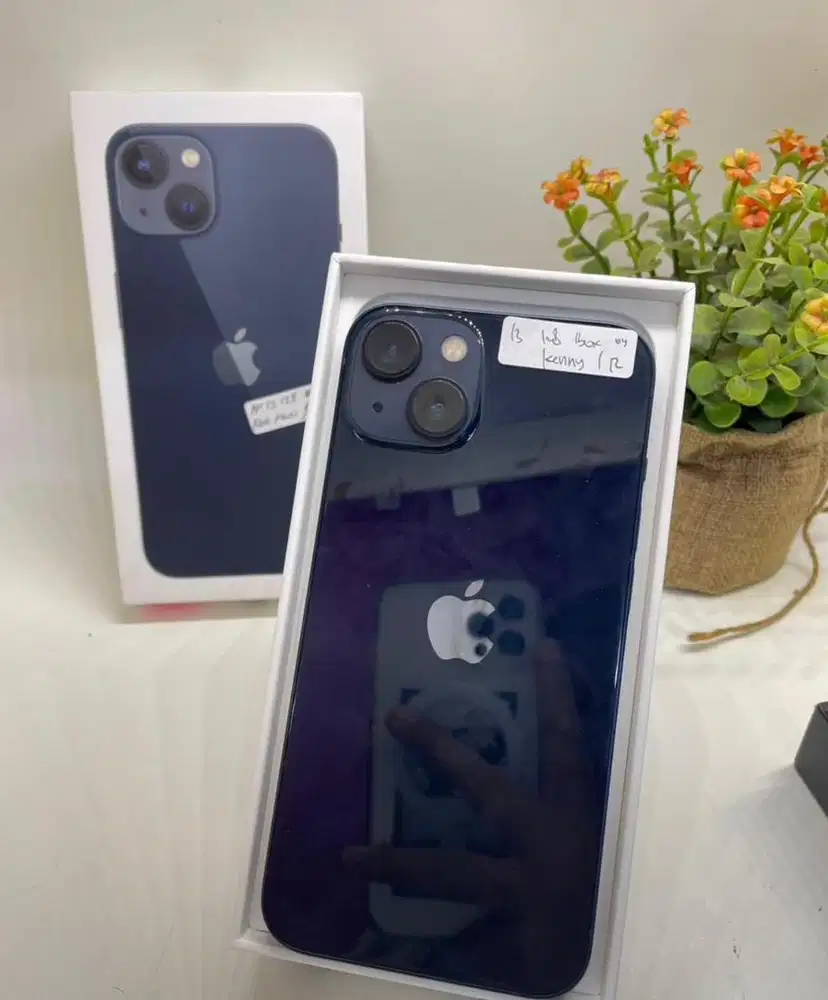 iPhone 13, 128GB, iBox, BH 100%, BLACK (3) / WHITE