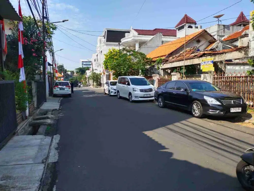 Rumah Hitung Tanah Tebet Barat Jalan 2 Mobil