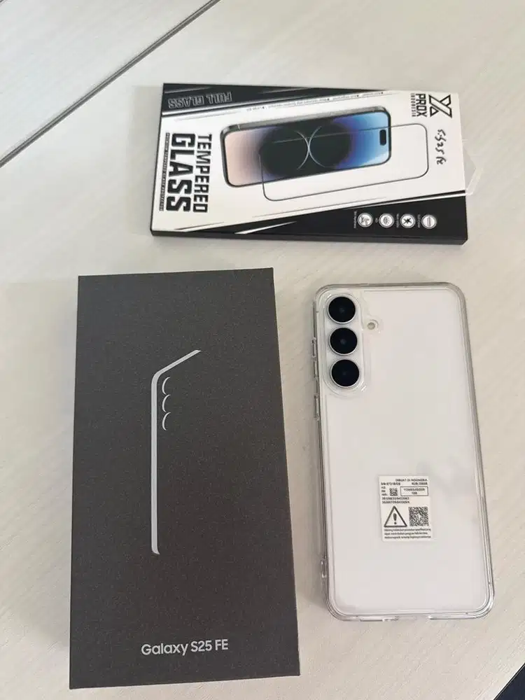 Tipe samsung S25 FE White 256Gb