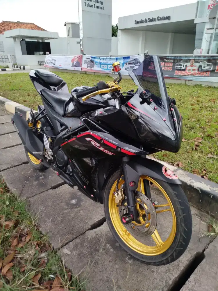 Yamaha R15 2015 gress