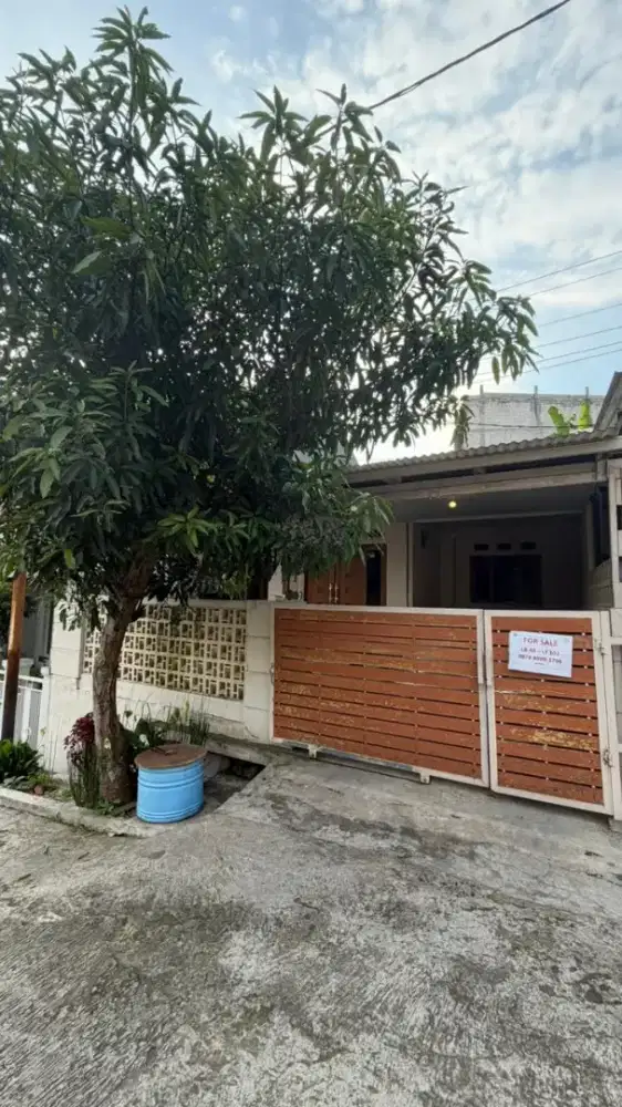 Dijual rumah tipe 47 di komplek permata, 725 juta