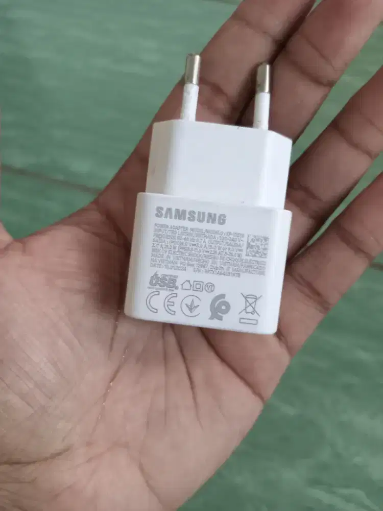 Charger Original Samsung 25 Watt