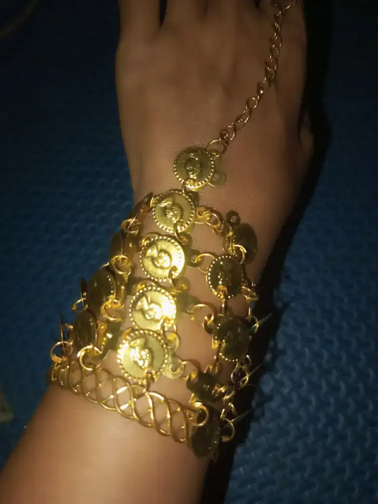 Gelang india untuk tari