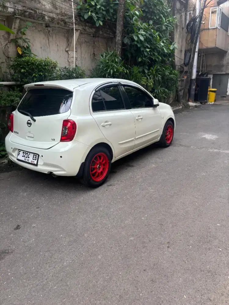 Nissan March 1.5 MT 2013/14