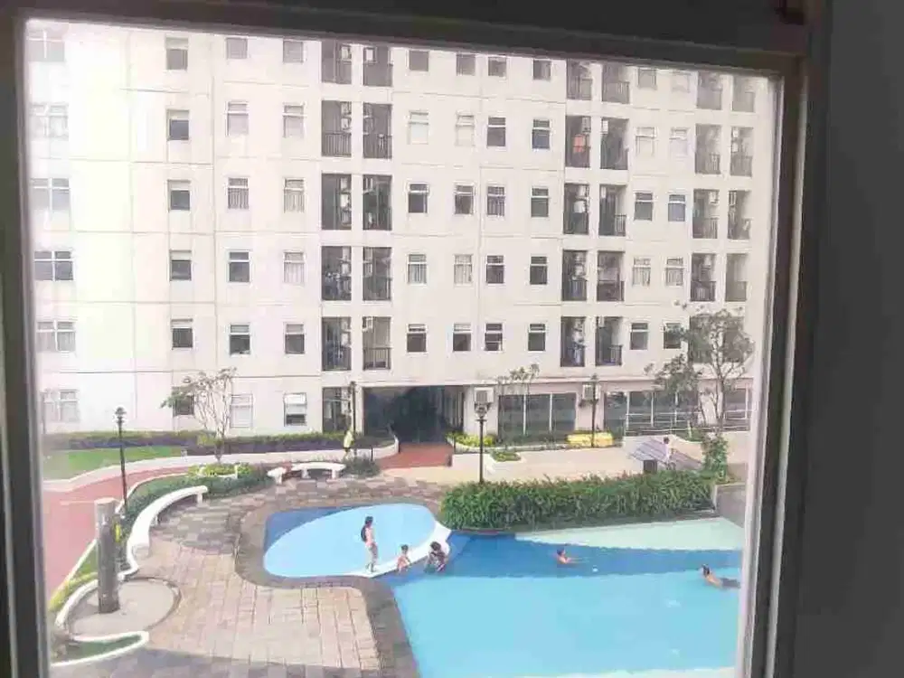 Dijual murah lantai rendah view pool apartemen ayodhya residence 2Br corner