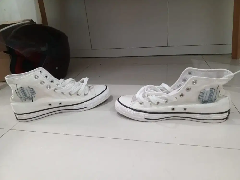 Dijual Sepatu Converse