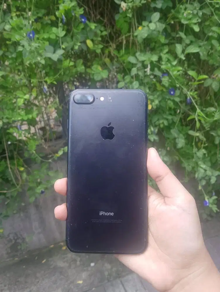 Dijual Iphone 7+ 128GB
