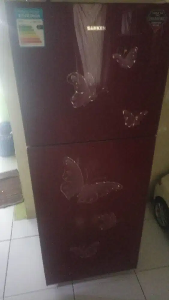 Kulkas 2 pintu merek sanken