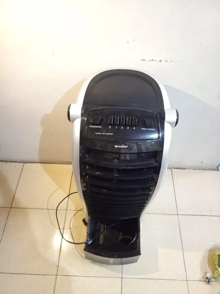 Pendingin ruangan (Ice Cooler) SHARP