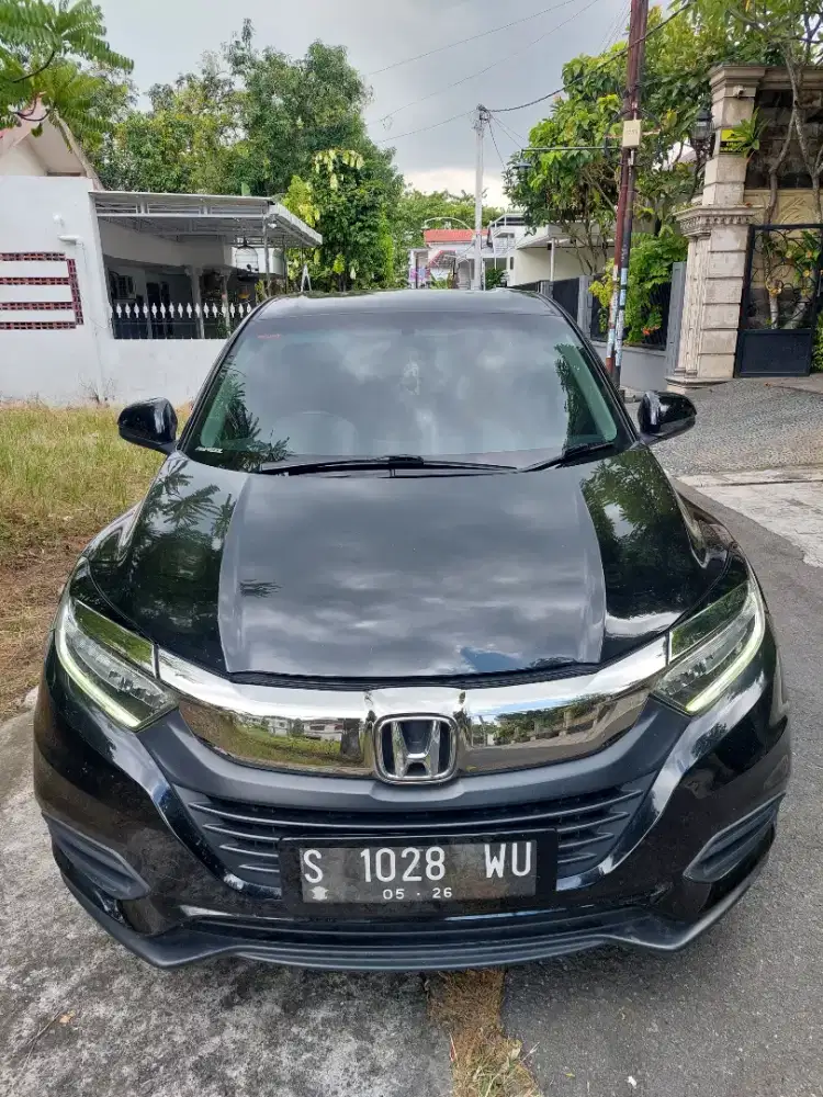 Honda HRV HR V 2021 SE 1.5 AT Facelift Hitam dengan Body Kit
