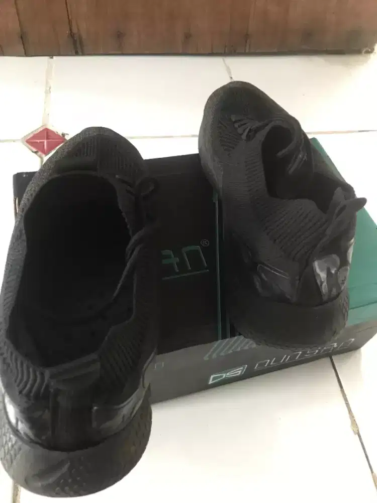 Jual Sepatu Sport Pria