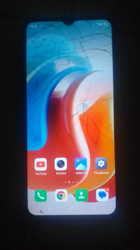 Itel s23 8/128 retak