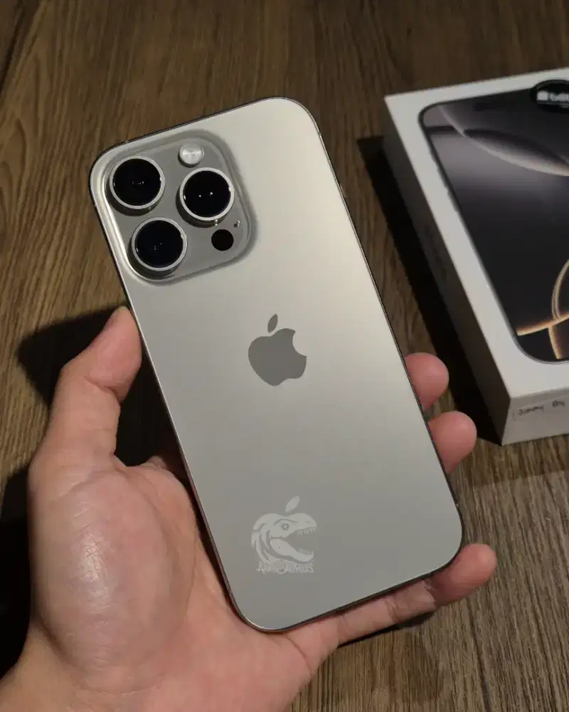 iPhone 16 Pro 128 Gb iBox