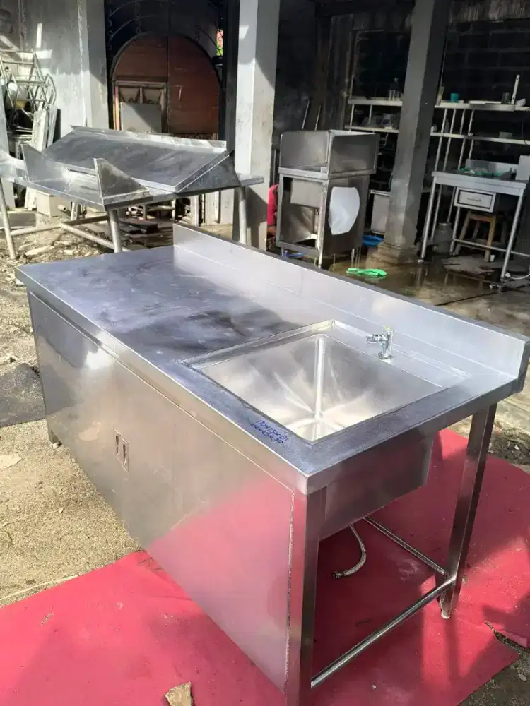 Single sink sayap kiri 
Uk 170×75×81
Uk lubang sink 44×45×30

Hrg 3jt