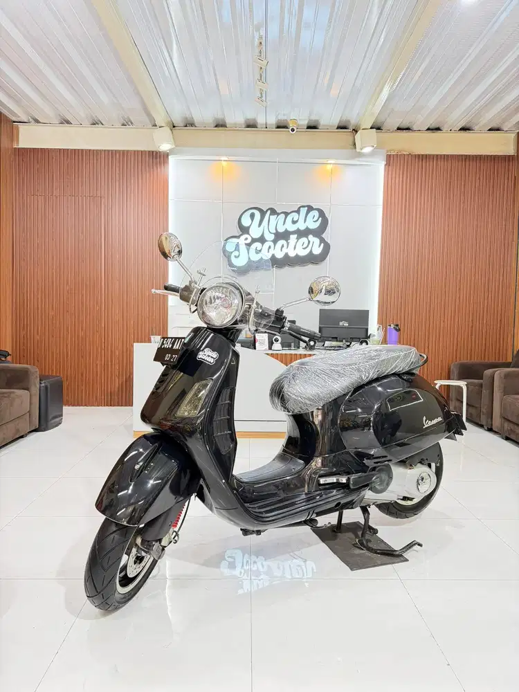 Vespa GTS Super 150 3Vie Thn 2016 Black Glossy