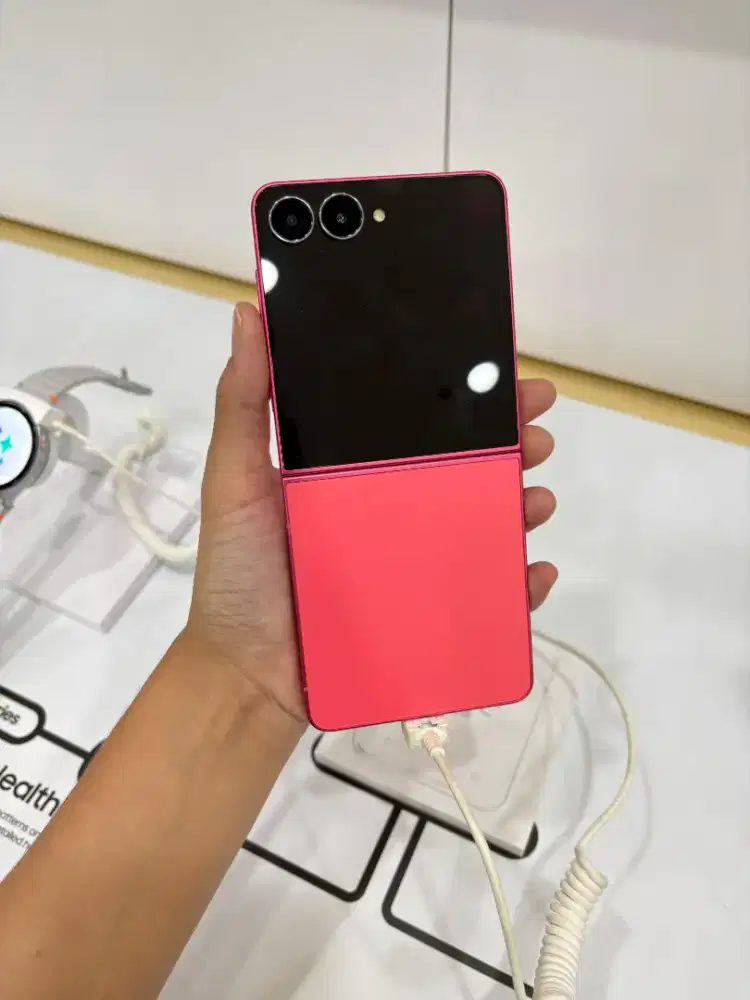 SAMSUNG GALAXY Z FLIP 7 Ready Cash dan Cicilan