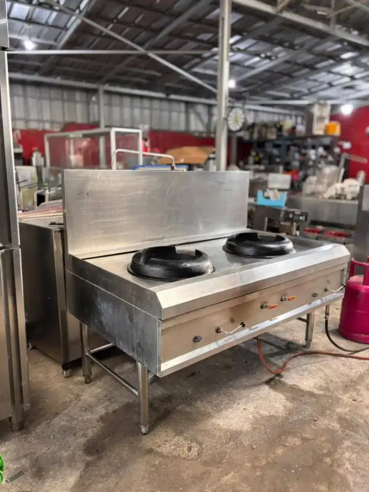 Kompor Kwalirange 2 tungku 
Ukuran 150x90x75

Harga 7.500.000