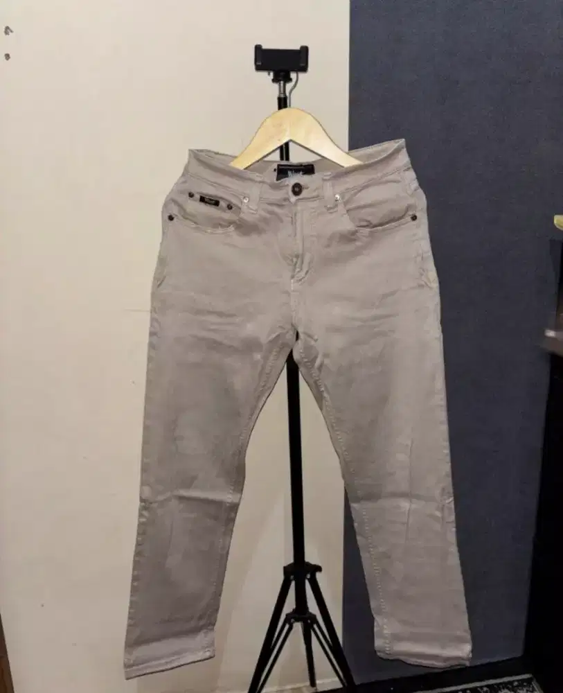Celana jeans west slim fit cream size 32 stretch original