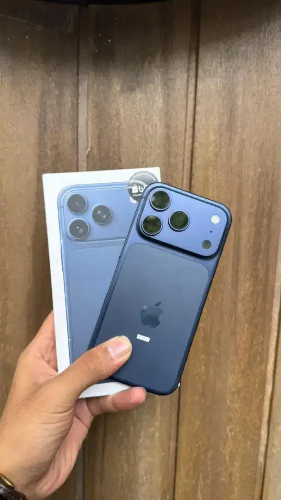 17 PRO 256GB DEEP BLUE