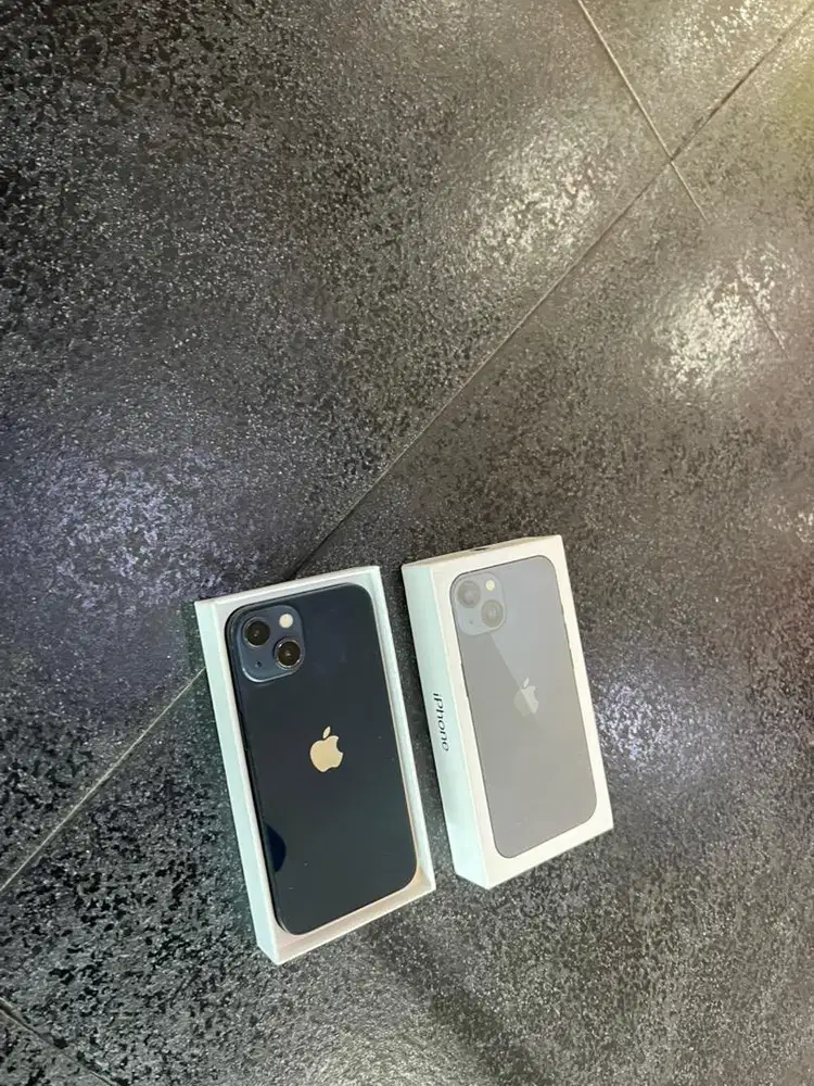 iphone 13 128gb sama juga baru LTE gan