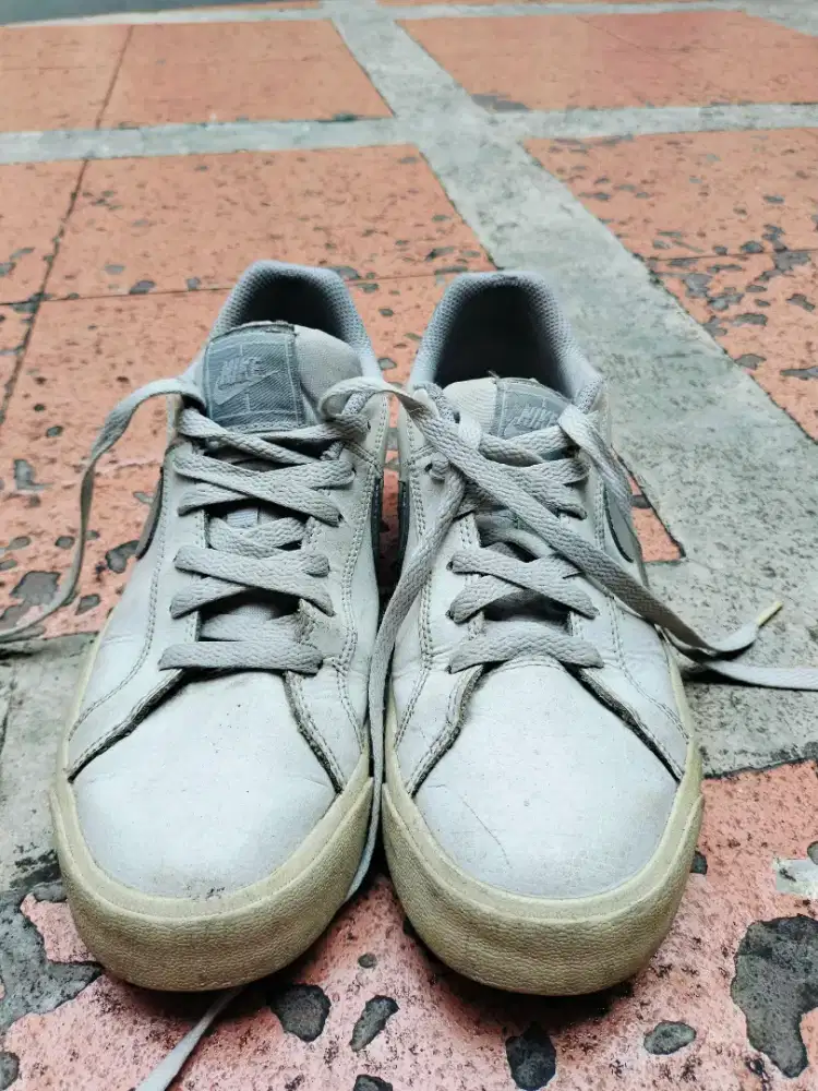 Dijual sepatu nike