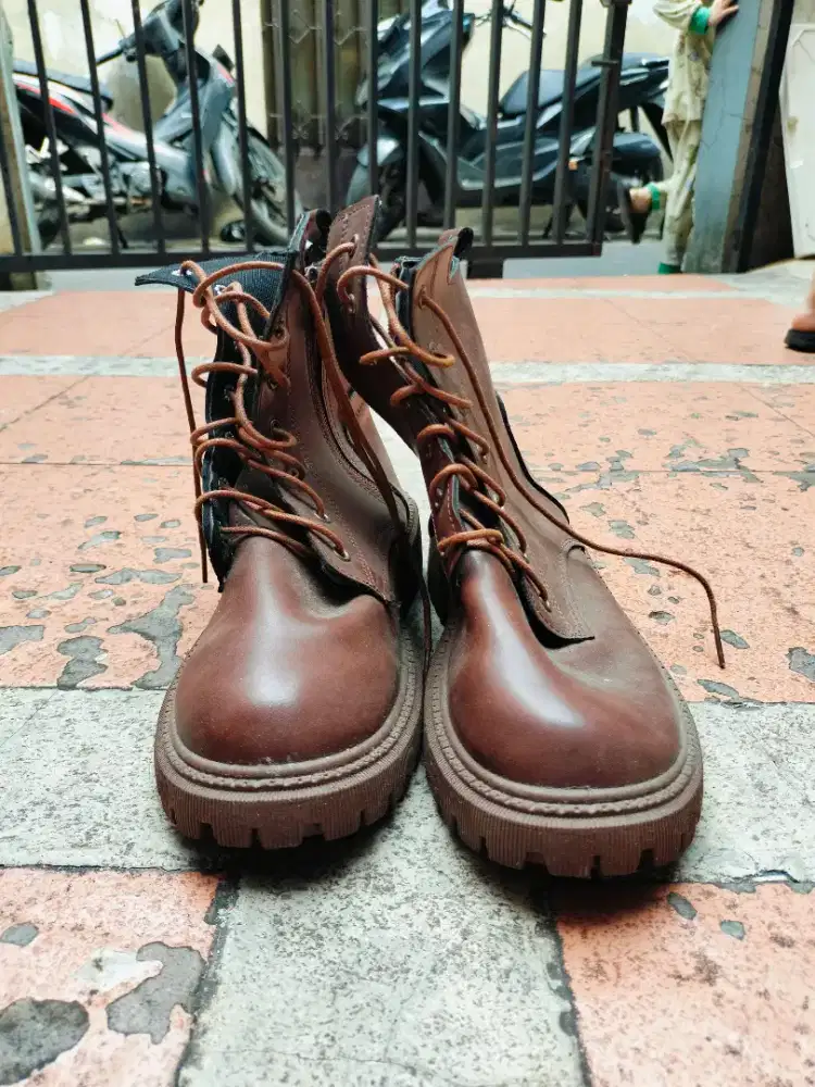 Sepatu boots wanita prelove