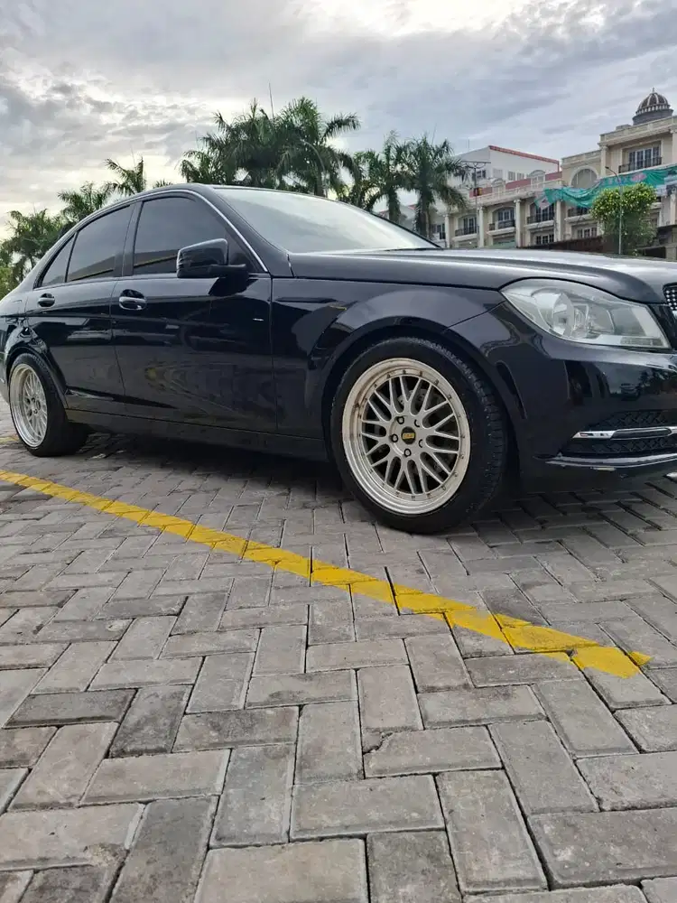 Mercedes-Benz C200 2013 Bensin