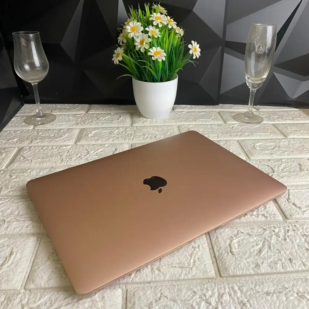 Macbook air M1 8/256gb Gold Normal Bisa COD