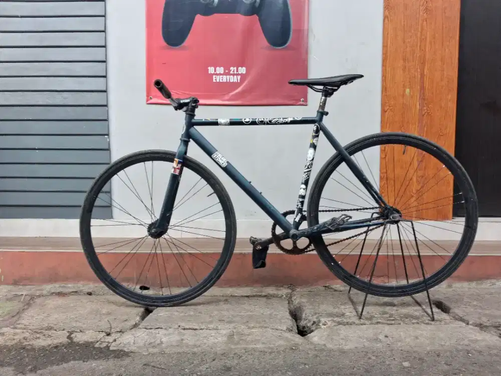 Sepeda fixie doltrap